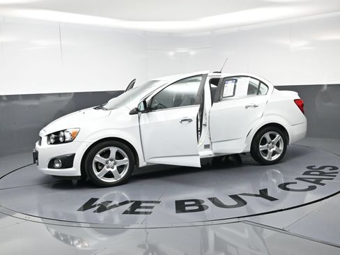 Used 2015 Chevrolet Sonic LTZ FWD image 22
