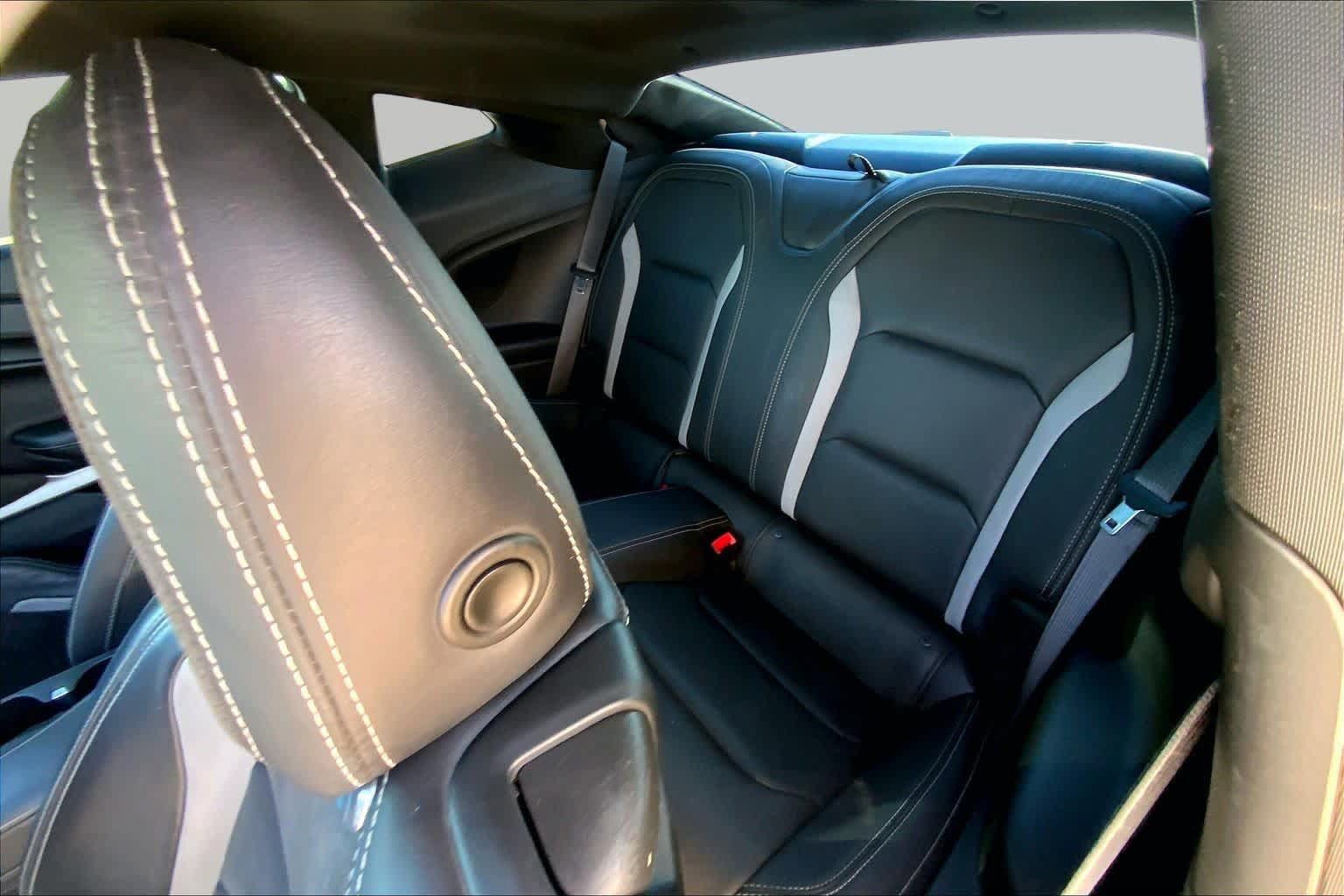 Used 2018 Chevrolet Camaro SS RWD image 20