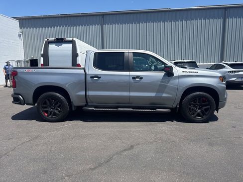 Used 2024 Chevrolet Silverado 1500 RST w/ Redline Edition AWD/4WD image 2
