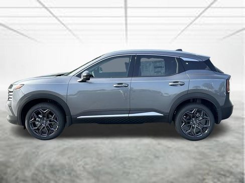 New 2026 Nissan Kicks SR FWD image 9