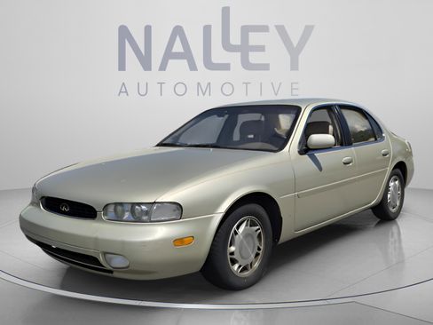 Used 1995 INFINITI J30 image 1