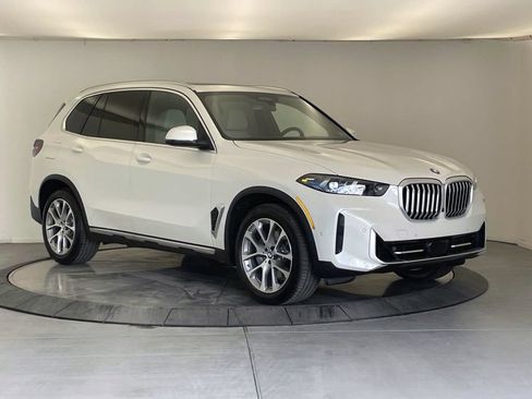 Used 2026 BMW X5 xDrive40i AWD/4WD image 7