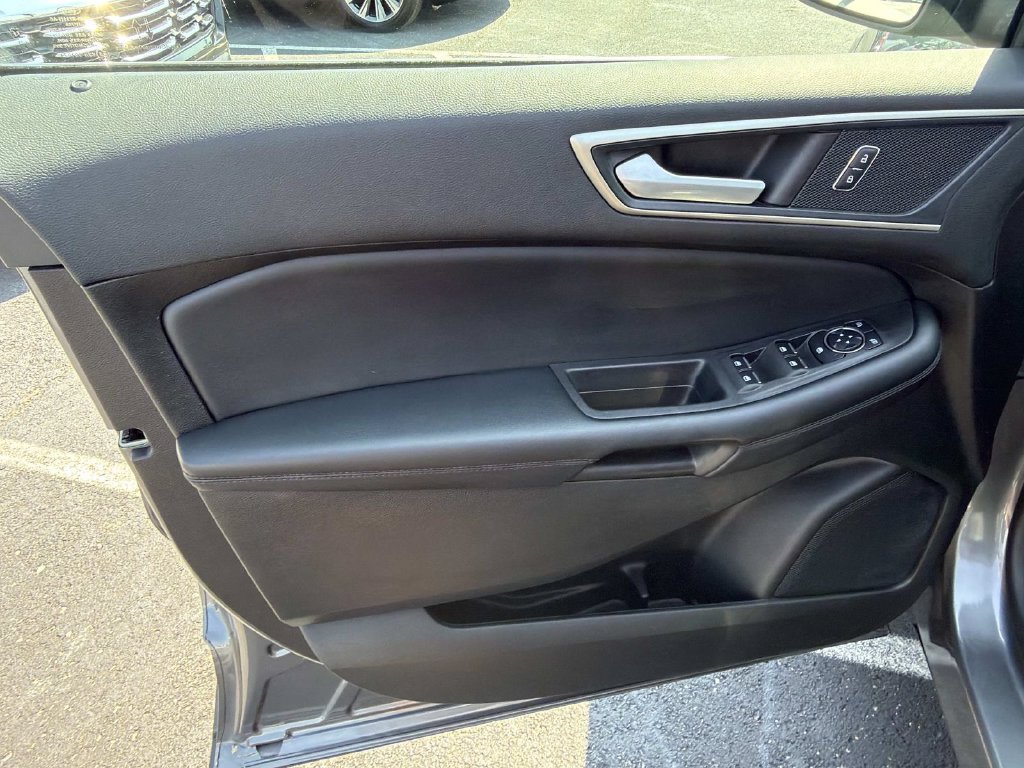 Used 2024 Ford Edge SEL w/ Convenience Package AWD/4WD image 18