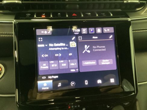 New 2025 Jeep Grand Cherokee Altitude image 26