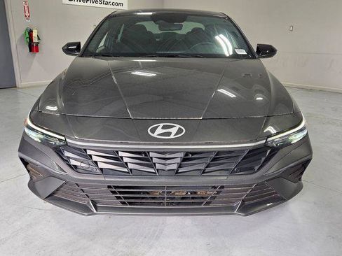 New 2025 Hyundai Elantra Sport FWD image 2