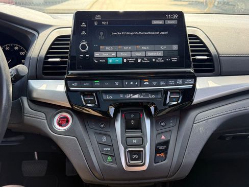 Used 2025 Honda Odyssey Sport-L image 18