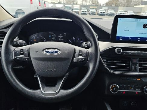 Used 2020 Ford Escape SE image 12