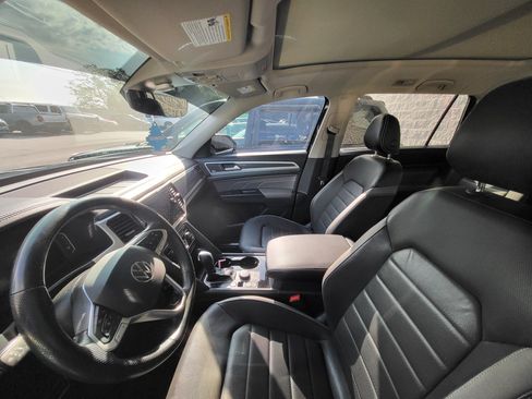Used 2021 Volkswagen Atlas SEL Premium AWD/4WD image 10