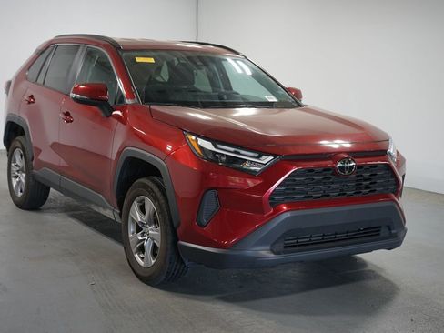 Certified 2025 Toyota RAV4 XLE AWD/4WD image 3