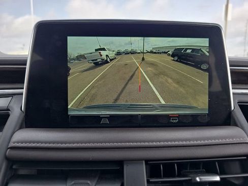 Used 2022 GMC Yukon SLE image 28