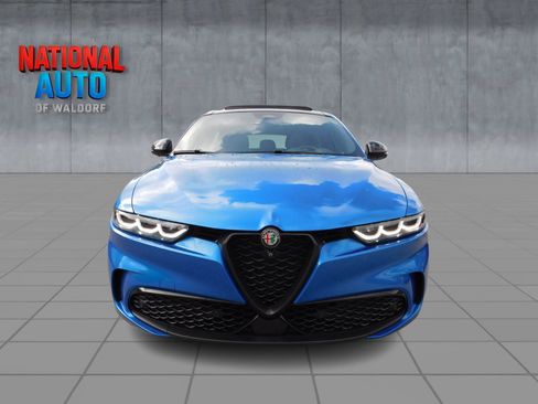 Used 2024 Alfa Romeo Tonale Veloce AWD/4WD image 3