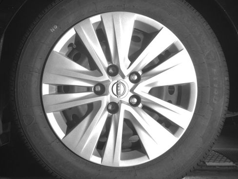 Used 2025 Nissan Sentra S FWD image 14
