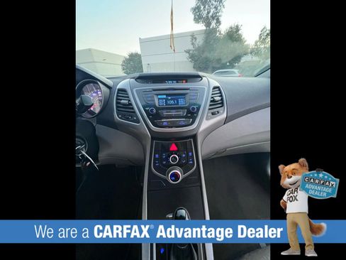 Used 2016 Hyundai Elantra SE image 18