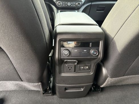 Certified 2022 GMC Acadia SLE w/ Driver Convenience Package image 26