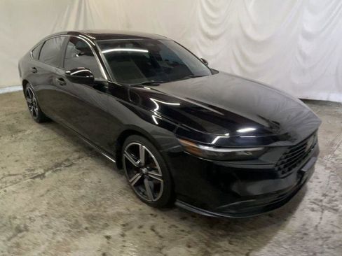 Certified 2023 Honda Accord Sport image 2