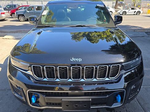 Used 2023 Jeep Grand Cherokee Overland w/ Rear Seat Video Group I AWD/4WD image 3