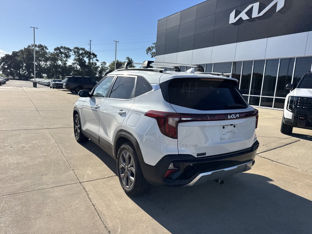 Certified 2024 Kia Seltos S FWD image 22