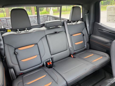 New 2026 GMC Sierra 1500 AT4 w/ AT4 Premium Package image 15