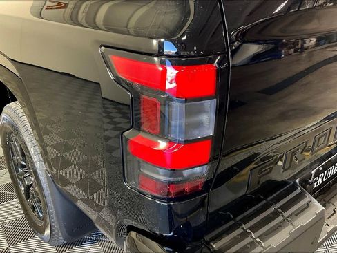 New 2026 Nissan Frontier SV w/ Tow Package image 36