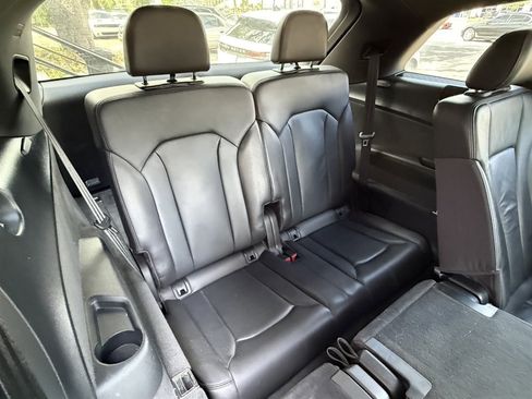 Used 2017 Audi Q7 2.0T Premium AWD/4WD image 17