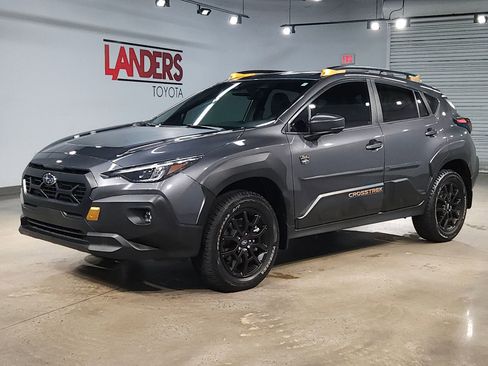 Used 2024 Subaru Crosstrek 2.5i Wilderness image 3