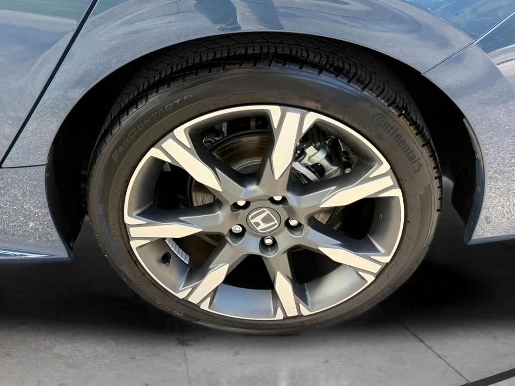 Certified 2025 Honda Civic Sport Touring image 38