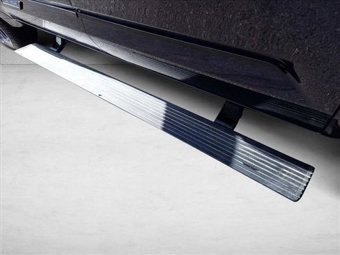 Used 2022 Toyota Tundra Platinum w/ Advanced Package image 9