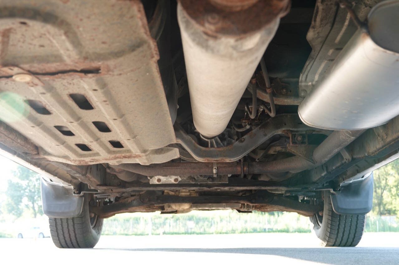 Used 2004 Nissan Titan XE w/ (PRF) Preferred Pkg AWD/4WD image 85