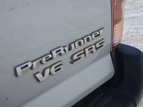 Used 2006 Toyota Tacoma PreRunner image 12