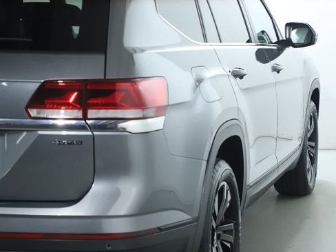 Certified 2023 Volkswagen Atlas SE image 48