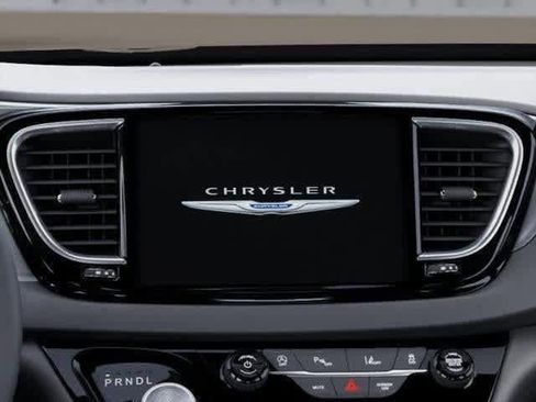 New 2026 Chrysler Voyager LX image 10