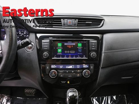 Used 2020 Nissan Rogue SL w/ Premium Package AWD/4WD image 12