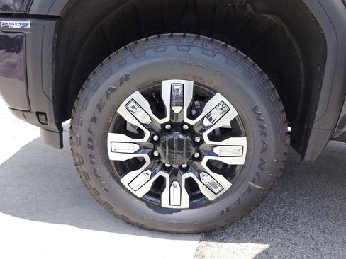 New 2026 GMC Sierra 2500 Denali w/ Denali Reserve Package AWD/4WD image 33