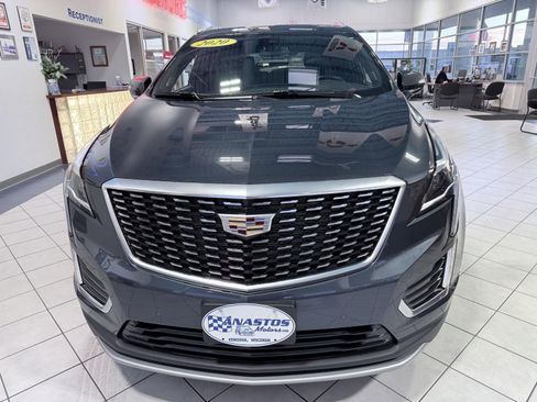 Used 2020 Cadillac XT5 Premium Luxury image 2