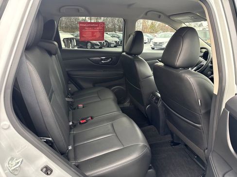 Used 2020 Nissan Rogue SL image 30