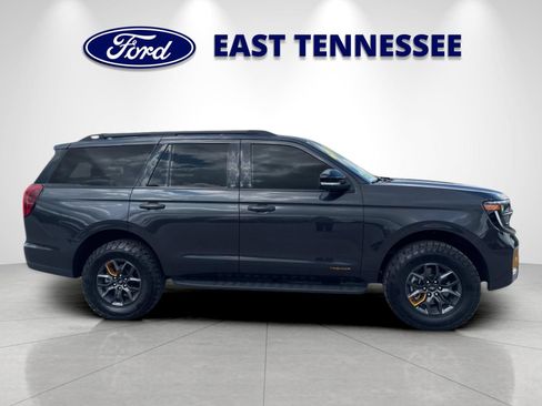 Used 2025 Ford Expedition Tremor AWD/4WD image 2