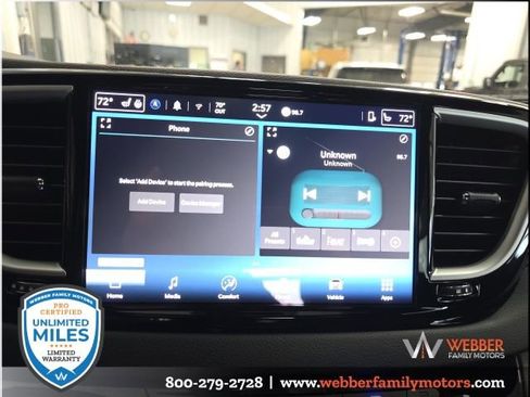 New 2026 Chrysler Voyager LX image 23