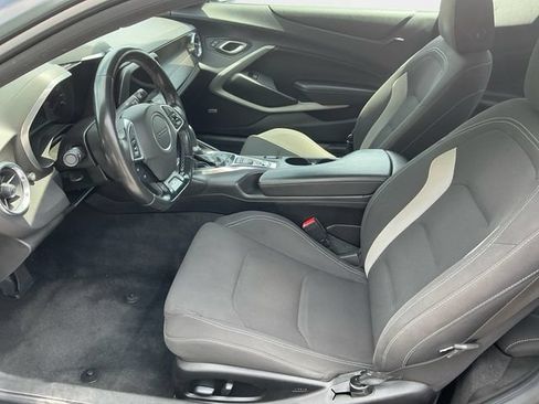 Used 2018 Chevrolet Camaro LT w/ RS Package RWD image 10