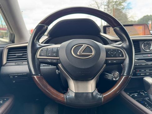 Used 2018 Lexus RX 350L FWD image 16