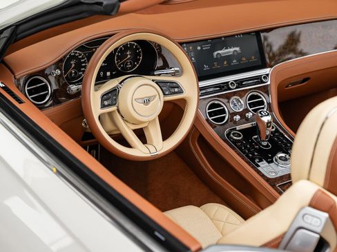 Used 2021 Bentley Continental GT AWD/4WD image 8