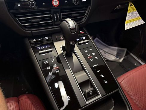New 2026 Porsche Macan S AWD/4WD image 23