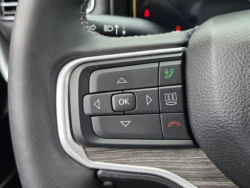 Used 2024 Jeep Wagoneer Series II w/ Flexible Seating Group RWD image 28