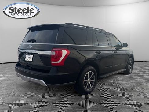 Used 2021 Ford Expedition XLT image 5