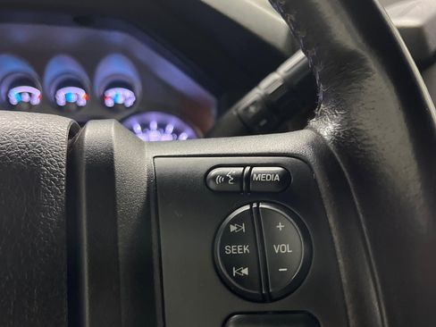 Used 2013 Ford F250 Lariat w/ Chrome Pkg image 19