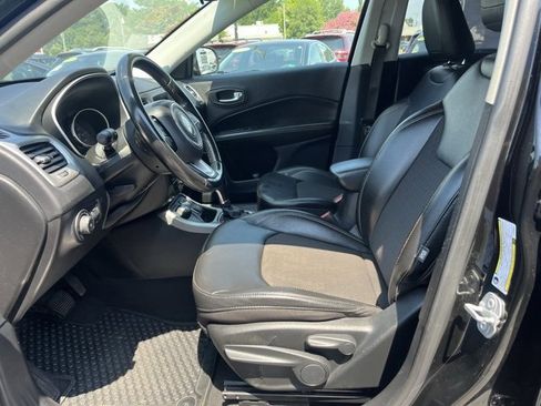 Used 2020 Jeep Compass Latitude w/ Cold Weather Group image 11