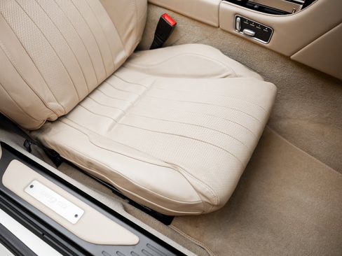 Used 2016 Aston Martin DB9 GT image 63