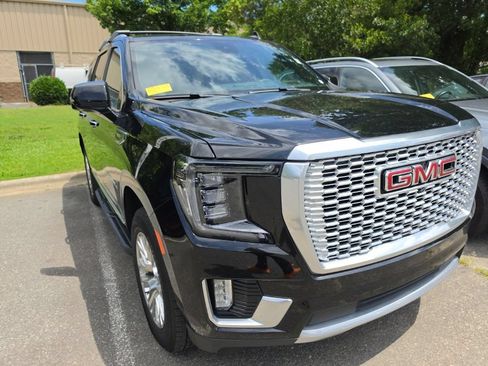Used 2024 GMC Yukon Denali AWD/4WD image 2