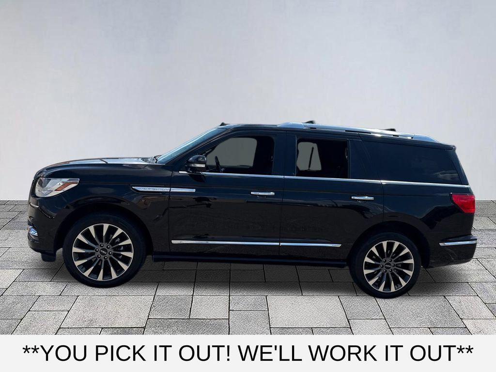 Used 2018 Lincoln Navigator Select w/ Cargo Package RWD image 4
