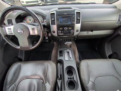 Used 2017 Nissan Frontier PRO-4X w/ Pro-4x Luxury Package image 15