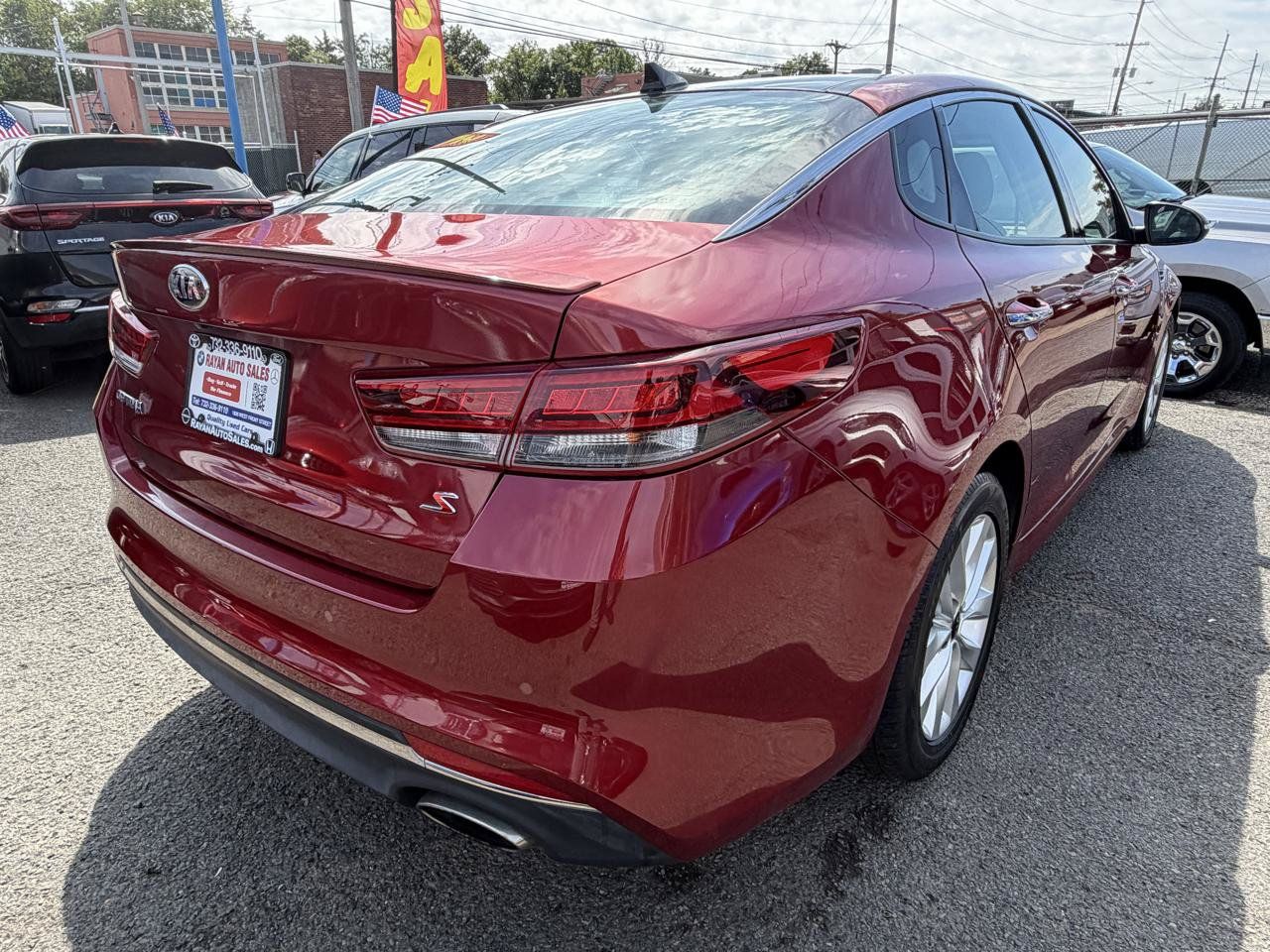 Used 2018 Kia Optima S w/ Panoramic Sunroof Package FWD image 10